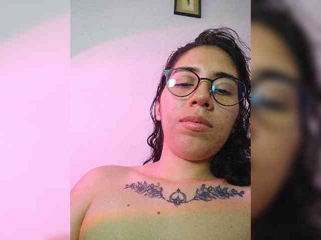 skinny333 webcam