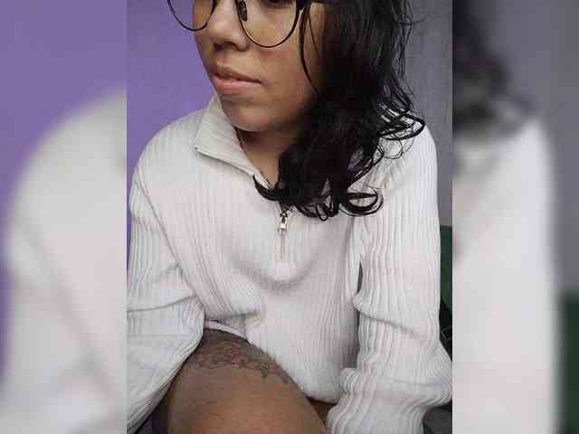 skinny333 webcam