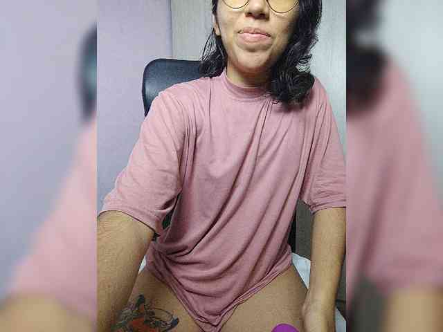 skinny333 webcam
