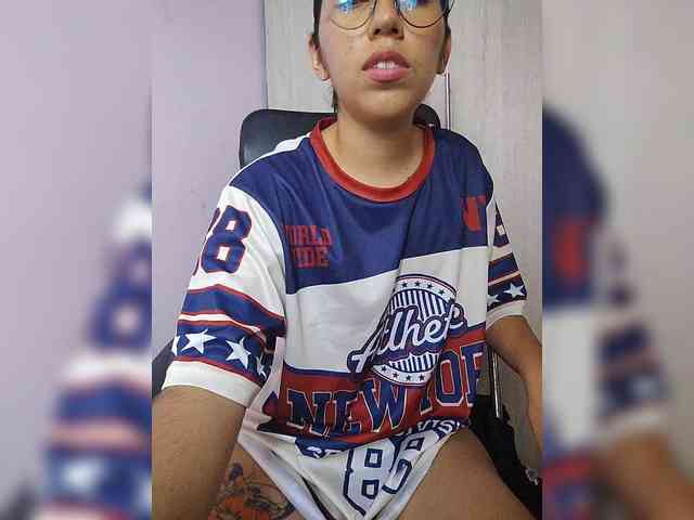 skinny333 webcam