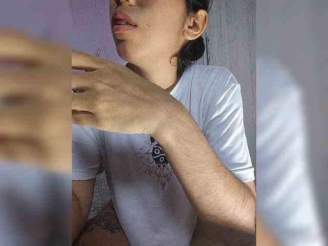skinny333 webcam
