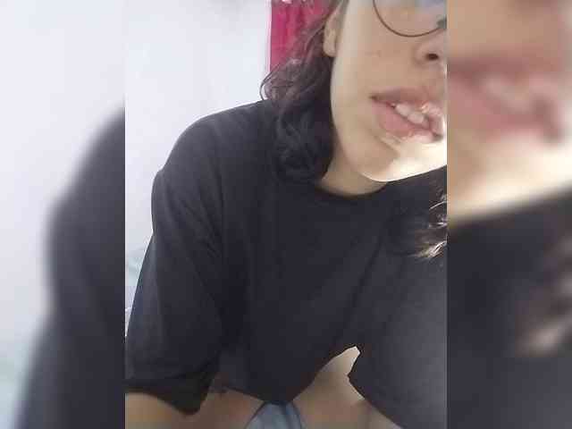 skinny333 webcam
