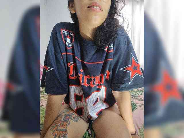 skinny333 webcam