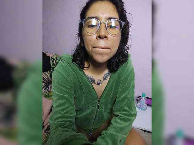 skinny333 webcam