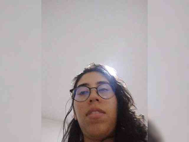 skinny333 webcam