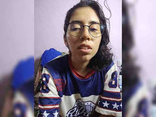 skinny333 webcam