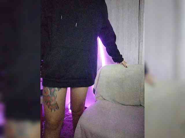 skinny333 webcam