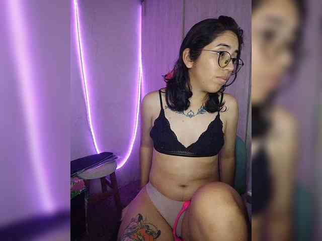 Model: skinny333