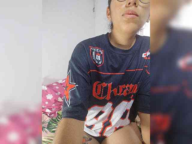 skinny333 webcam