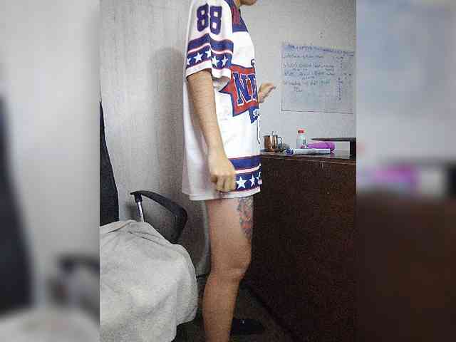 skinny333 webcam