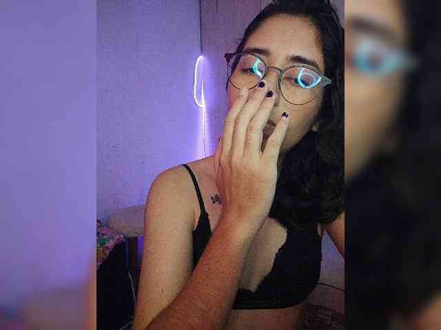 skinny333 webcam