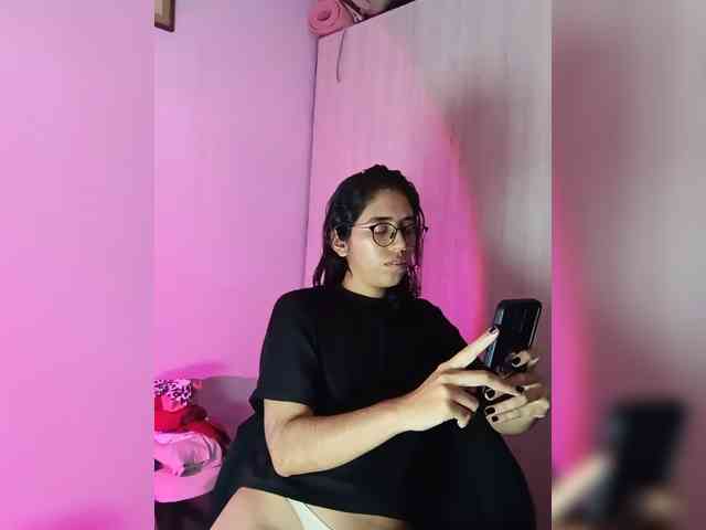 skinny333 webcam