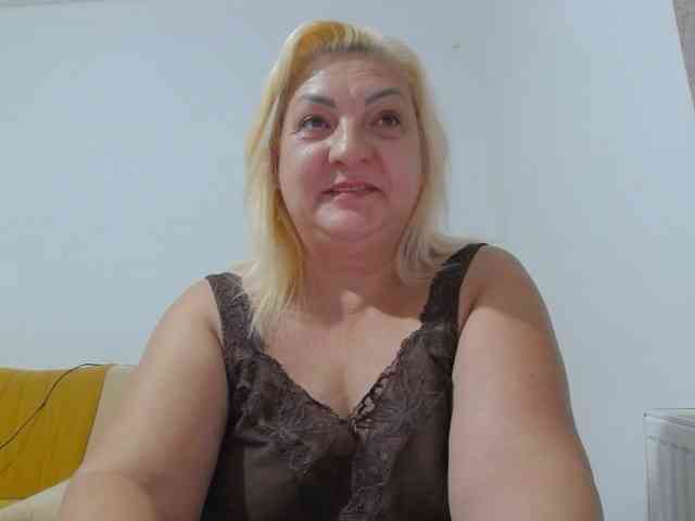 Modella: Clarabbw49hot