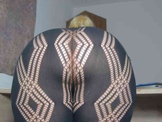 Modella: Clarabbw49hot