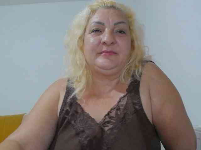 Modella: Clarabbw49hot