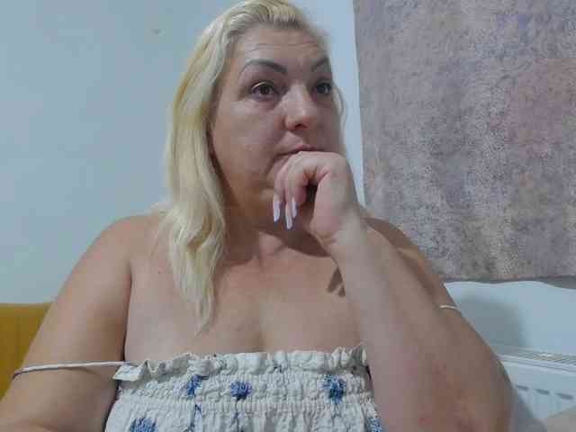 Clarabbw49hot webcam