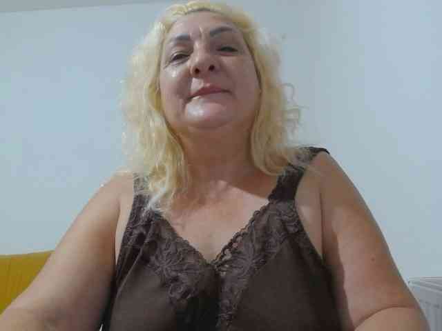 Modella: Clarabbw49hot