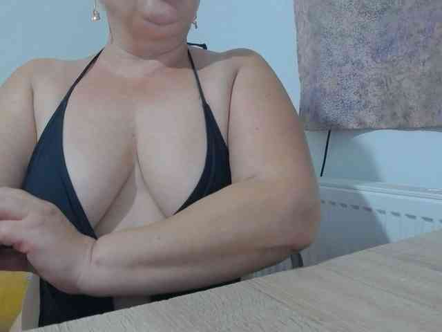Clarabbw49hot webcam
