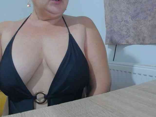 Modella: Clarabbw49hot
