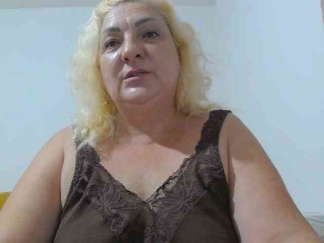 Clarabbw49hot webcam