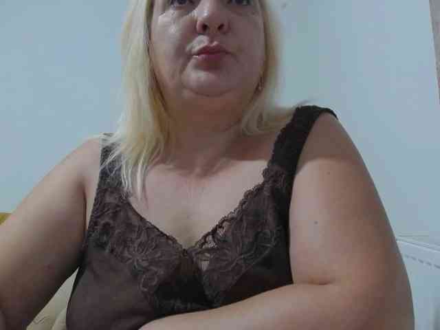 Modella: Clarabbw49hot