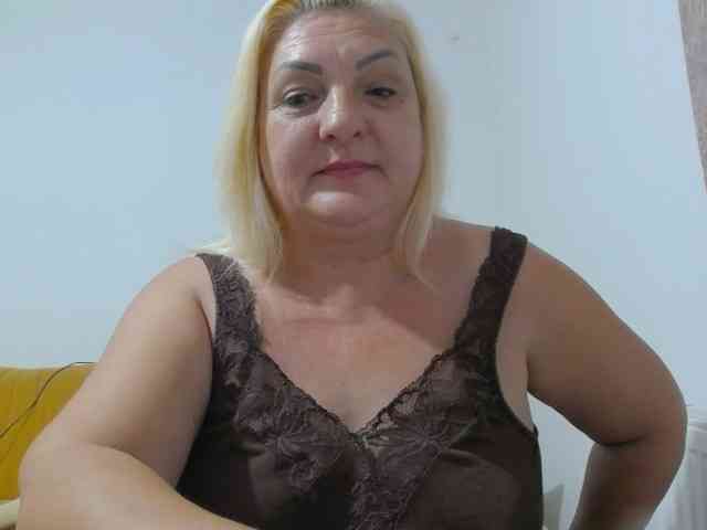 Clarabbw49hot webcam