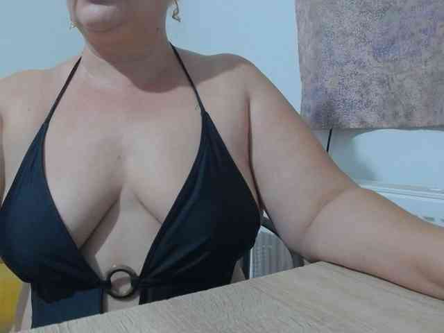 Modella: Clarabbw49hot