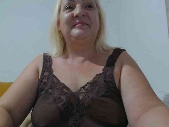 Modella: Clarabbw49hot