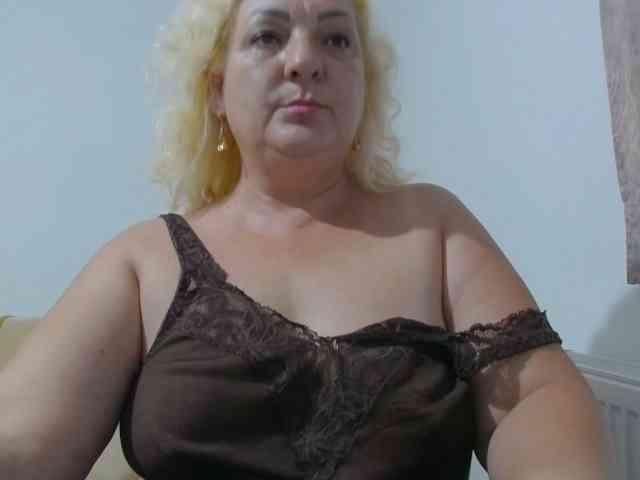 Clarabbw49hot webcam