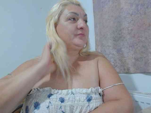 Clarabbw49hot webcam