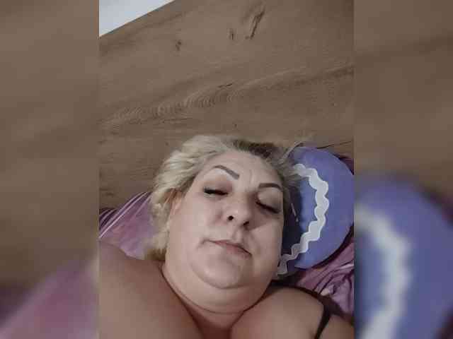 Clarabbw49hot webcam
