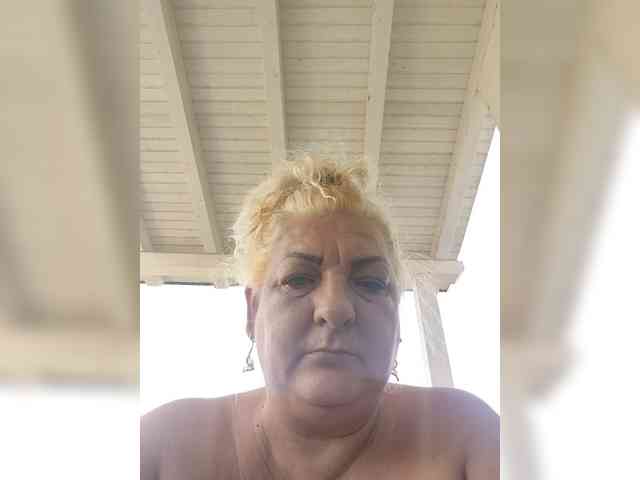 Modella: Clarabbw49hot