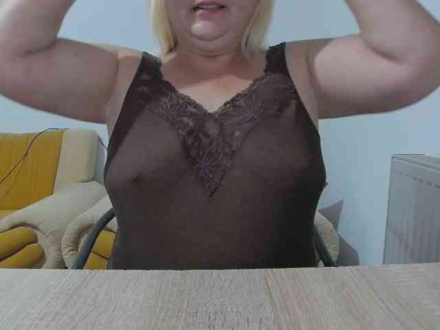 Modella: Clarabbw49hot