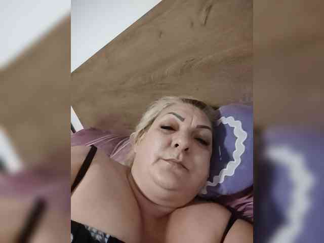 Clarabbw49hot webcam