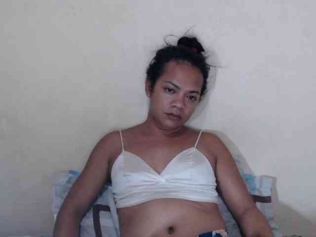 hugecockasian Live Webcam on BongaCams