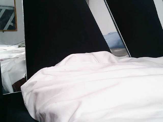 Issabela-Rozie live cam on BongaCams
