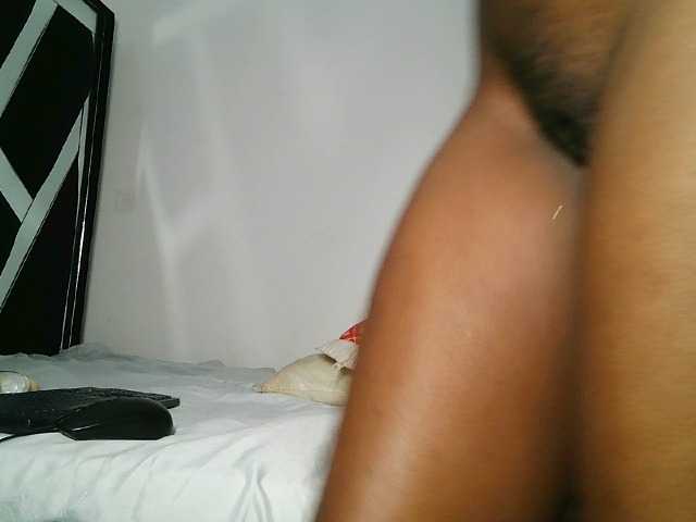 Issabela-Rozie live cam on BongaCams