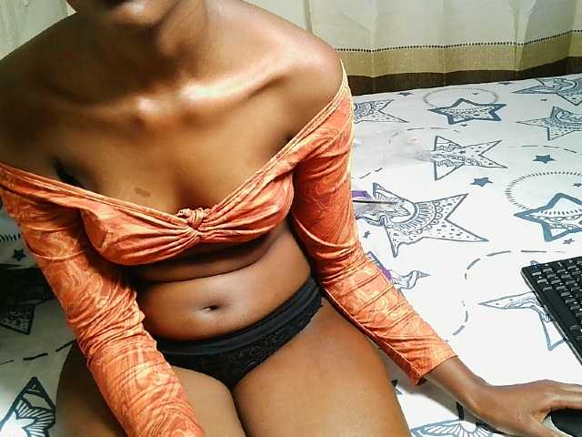 Issabela-Rozie live cam on BongaCams