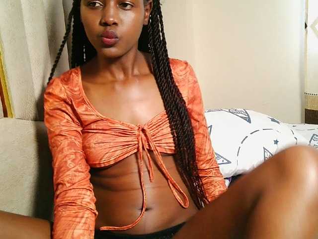 Issabela-Rozie live cam on BongaCams