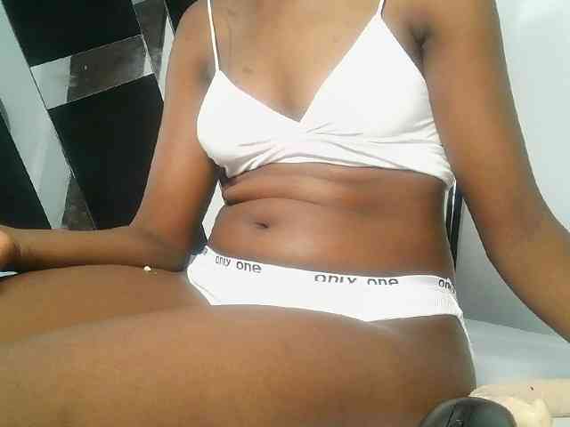 Issabela-Rozie webcam