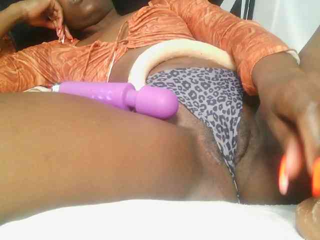 Issabela-Rozie webcam