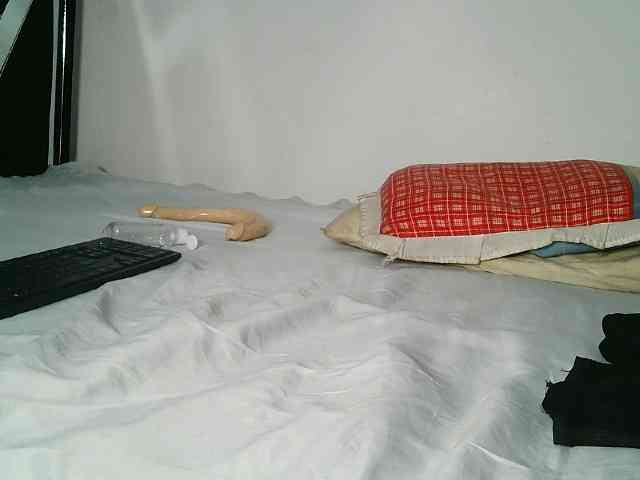 Issabela-Rozie webcam
