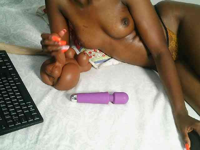 Issabela-Rozie webcam