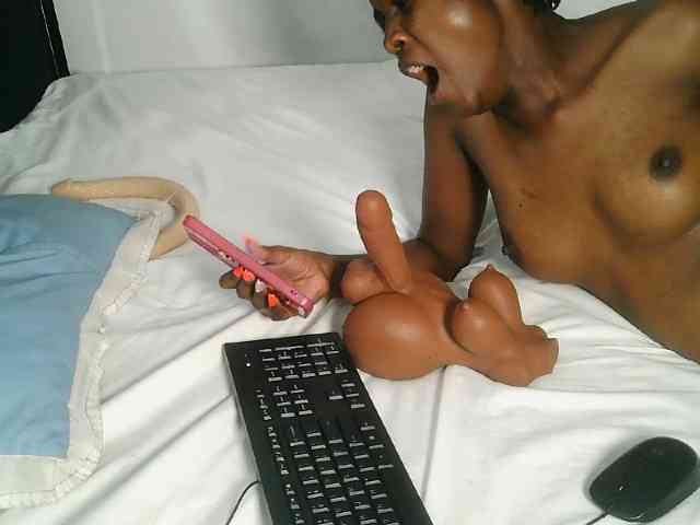 Issabela-Rozie webcam