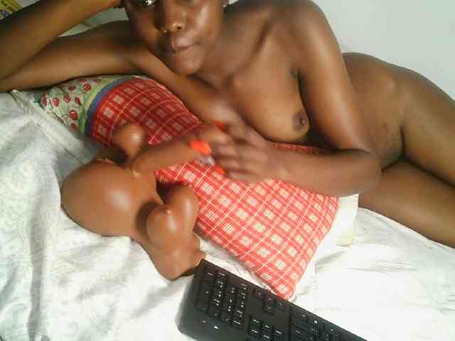 Issabela-Rozie webcam