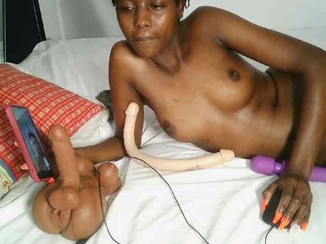 Issabela-Rozie webcam