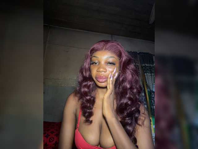 Slimzyy live cam on BongaCams
