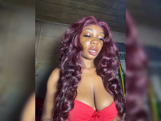 Slimzyy live cam on BongaCams