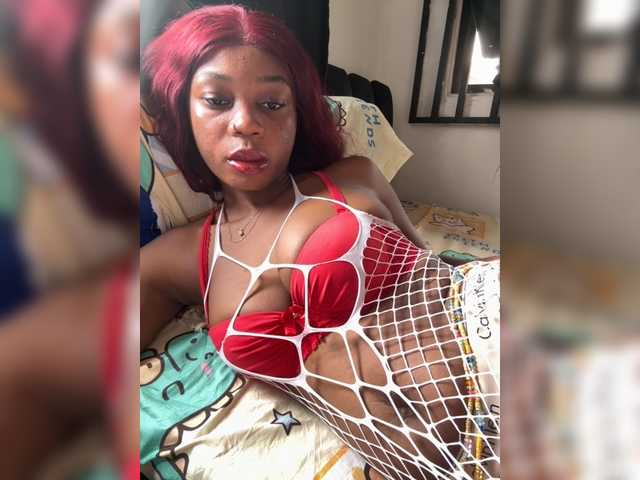 Slimzyy live cam on BongaCams