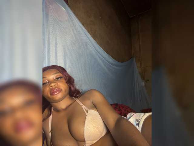 slimzyy live sex show
